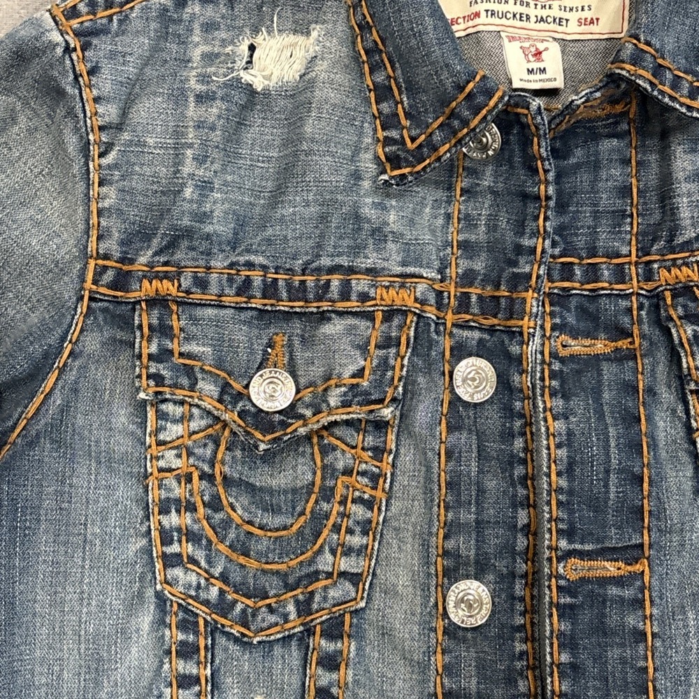 True Religion Blue Denim Trucker Jacket Size M Thick Stitching Res Super T VTG - Picture 3 of 14